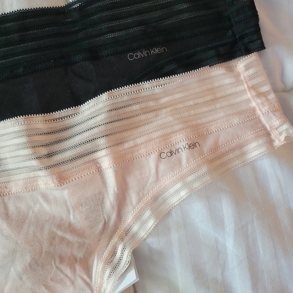 CALVIN KLEIN BRAND NEW SET OF TWO THONGS SIZE L - Picture 3 of 11